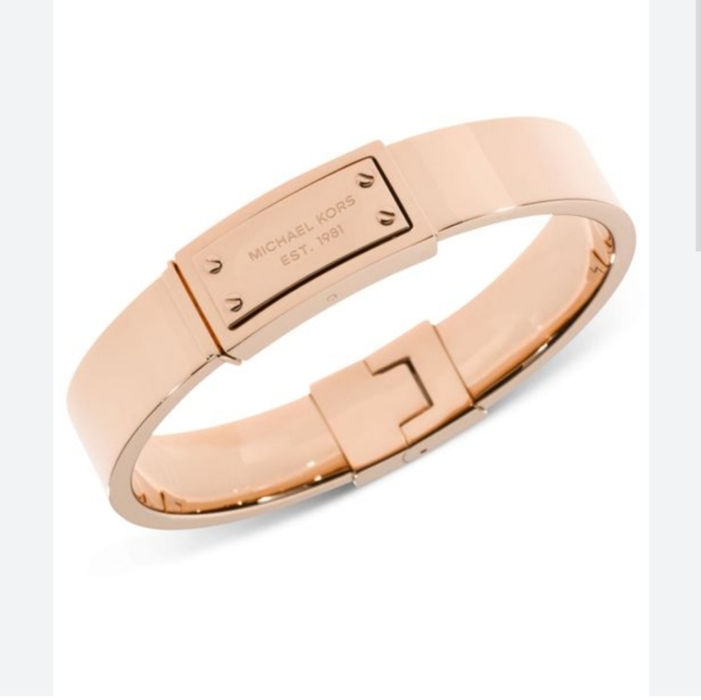 Michael Kors Rose Gold Plaque Bangle